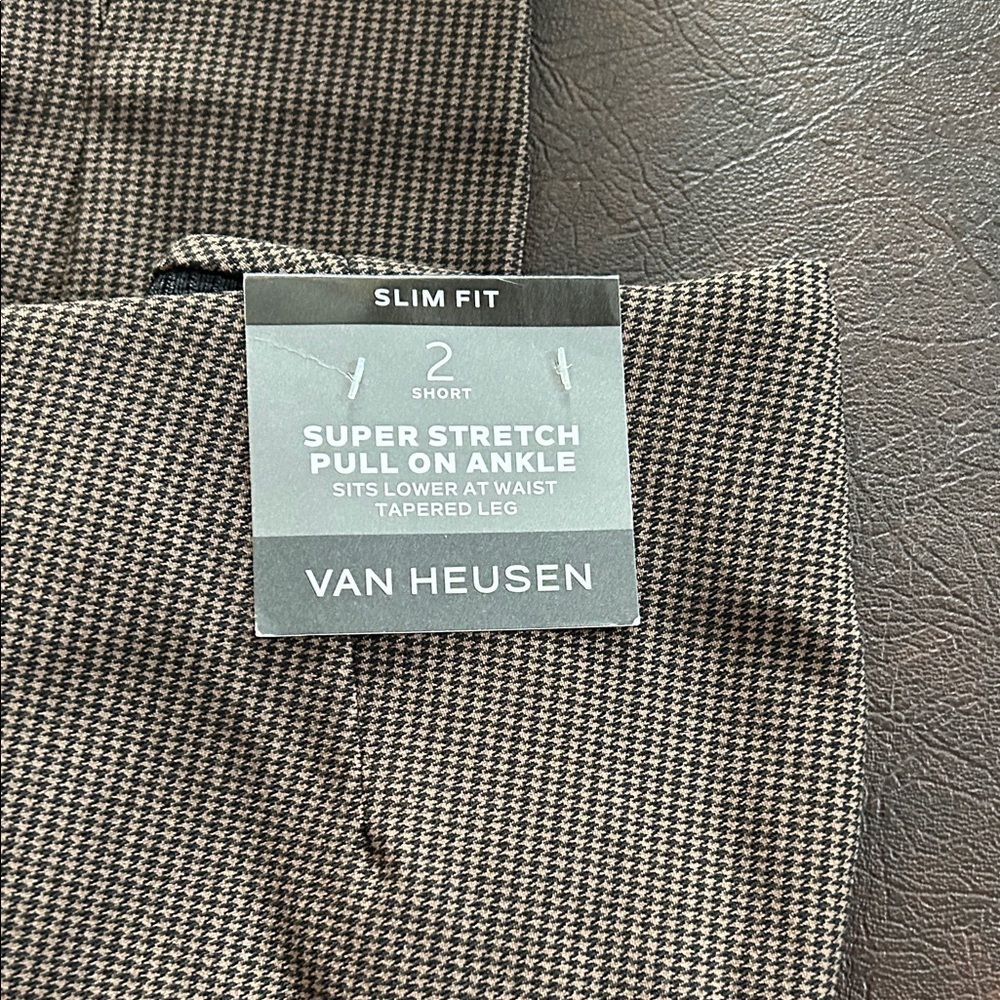 Van Heusen Houndstooth Pull-On Ankle Pants